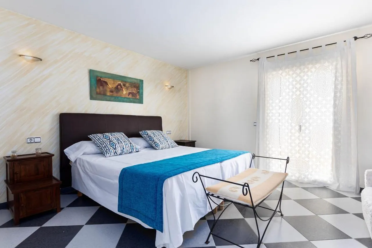 Yourhouse Villa Marian Muro Spain